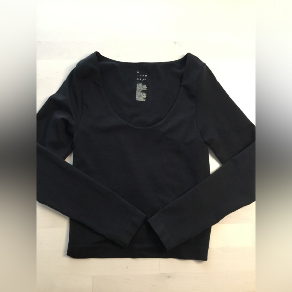 A New Day Women's Elegant Black Long Sleeve Tee